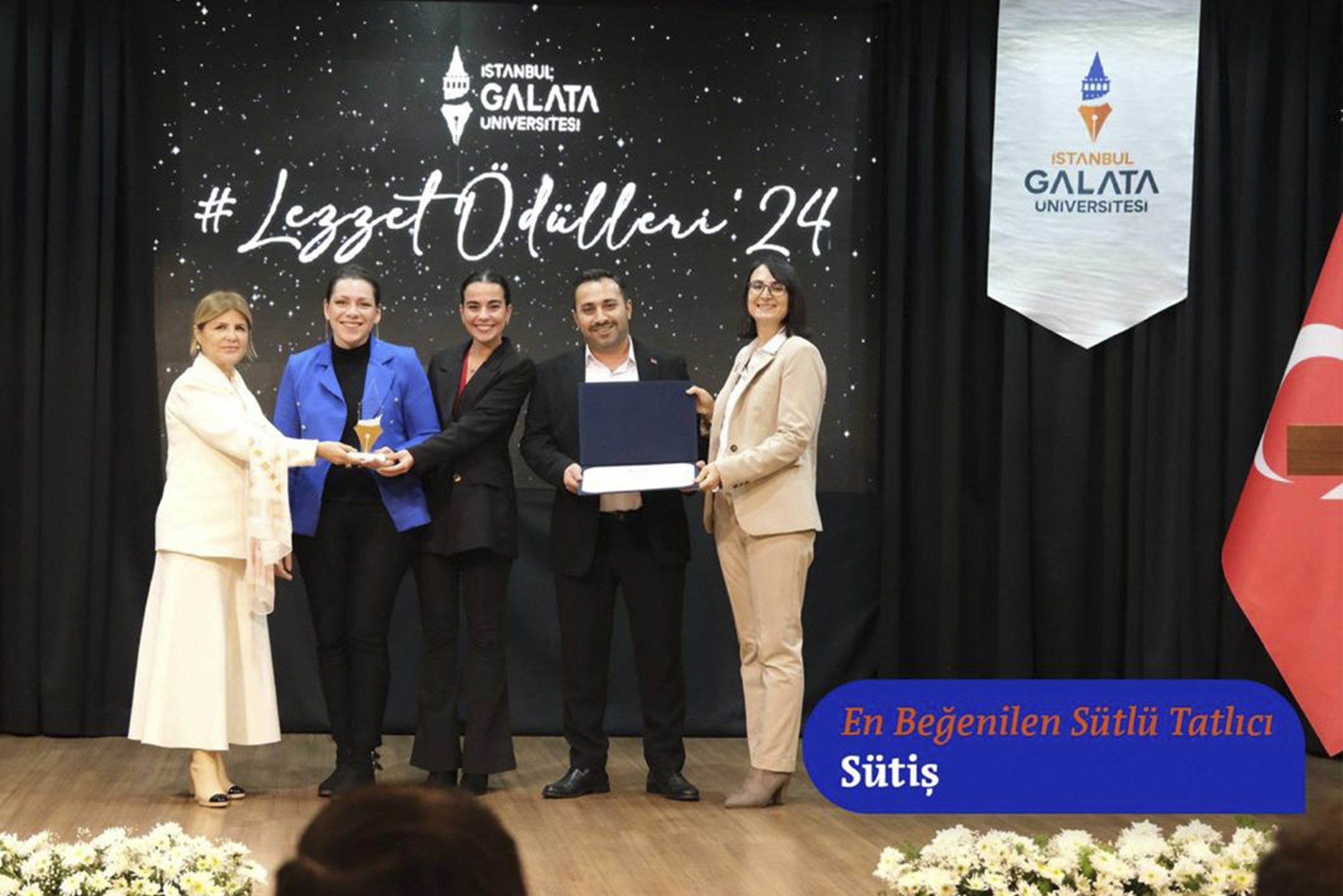 Emirgan Sütiş En Beğenilen Sütlü Tatlıcı Seçildi