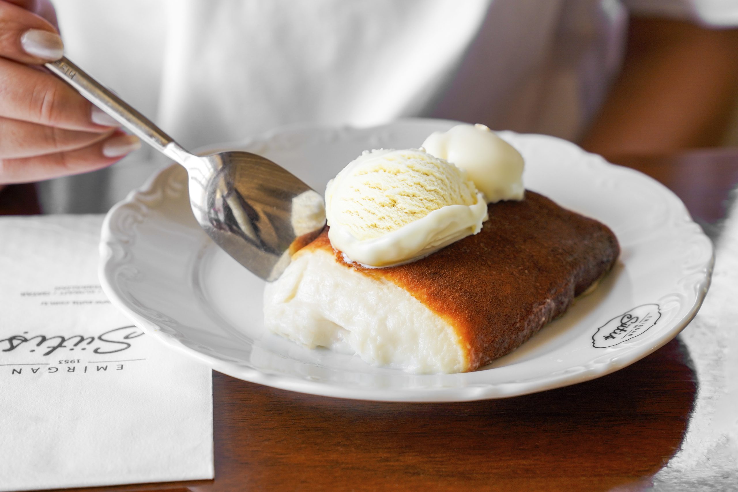 Serinleten Lezzetler-Sütlü Tatlıların Dondurmayla Buluşması