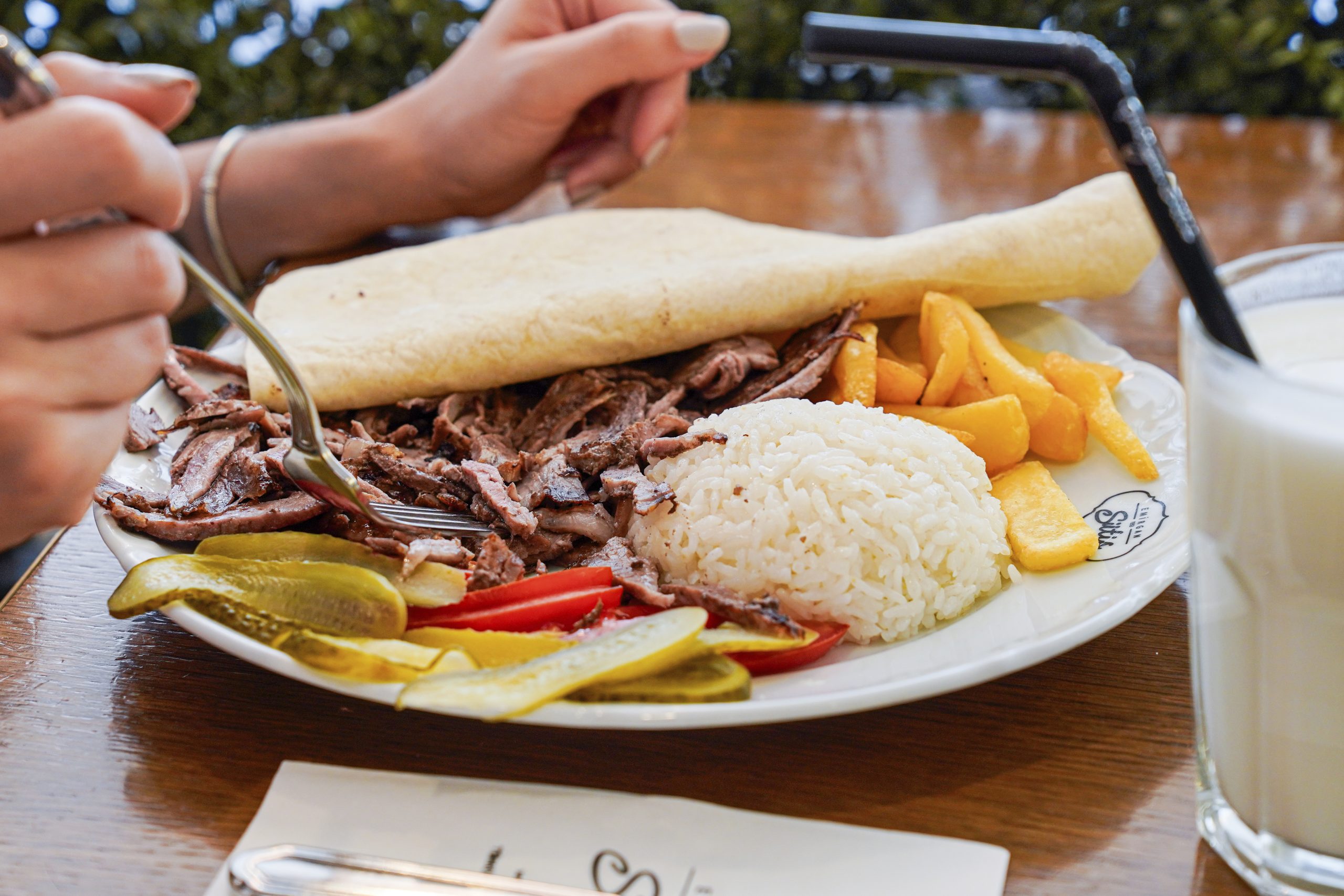 Emirgan Sütiş Döner – The Peak of Flavour